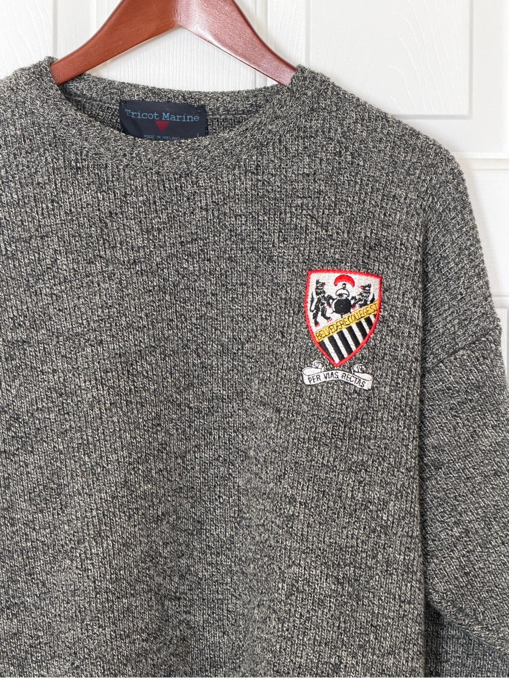 Vintage Tricot Marine Ireland Pure New Wool Knit Sweater Crest Patch Size L 42 - Picture 2 of 12